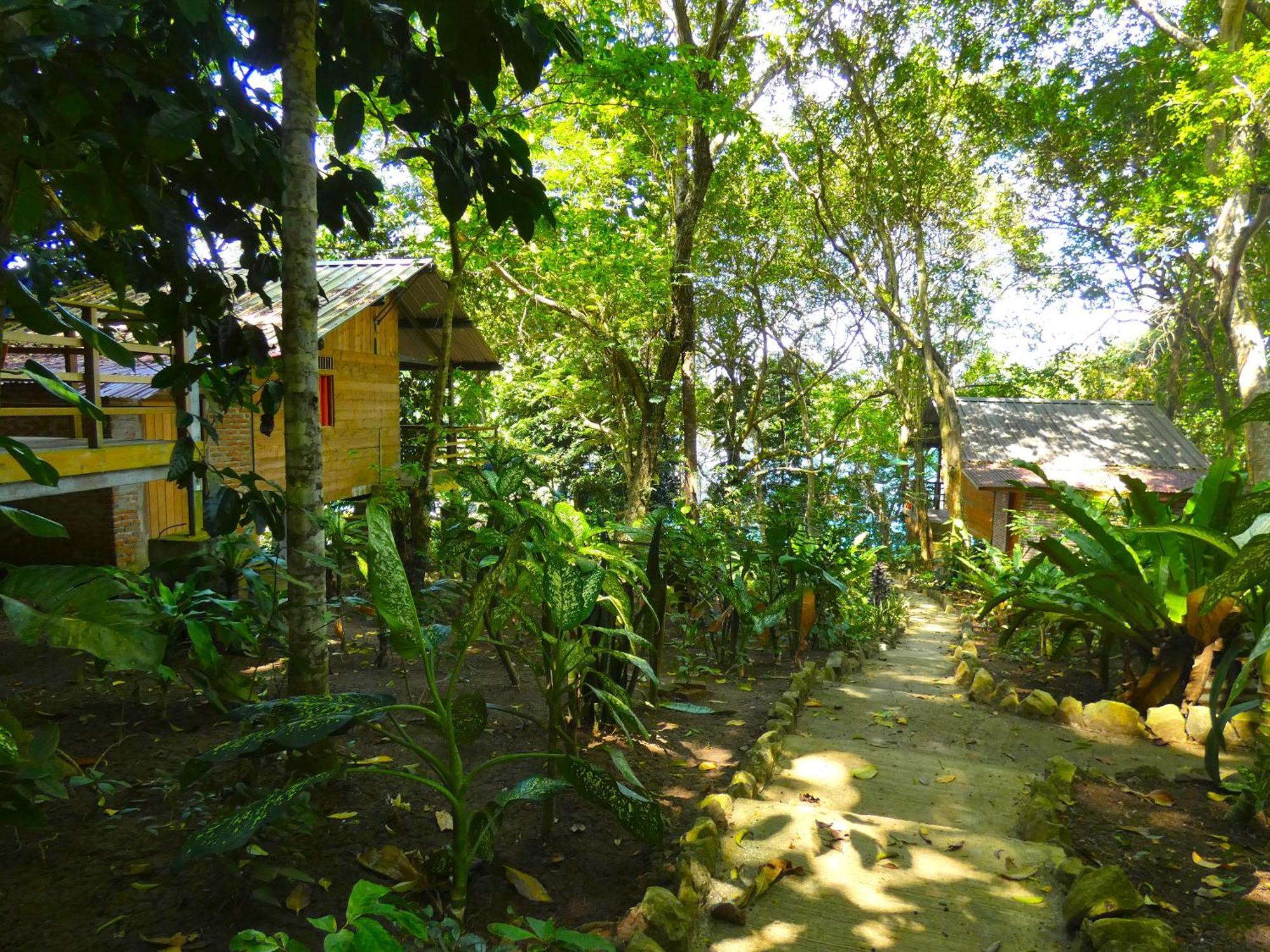 Santi Garden Bungalows Iboih エクステリア 写真