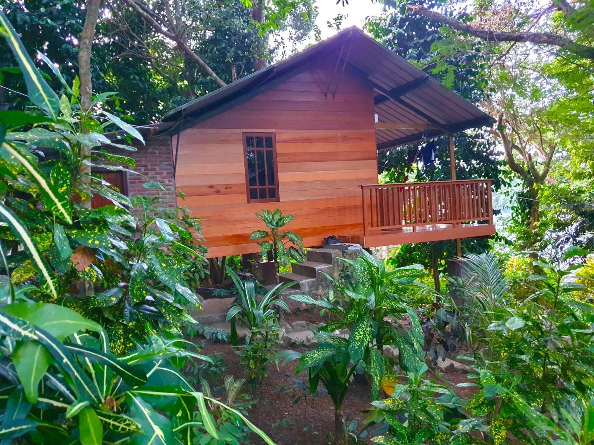 Santi Garden Bungalows Iboih エクステリア 写真