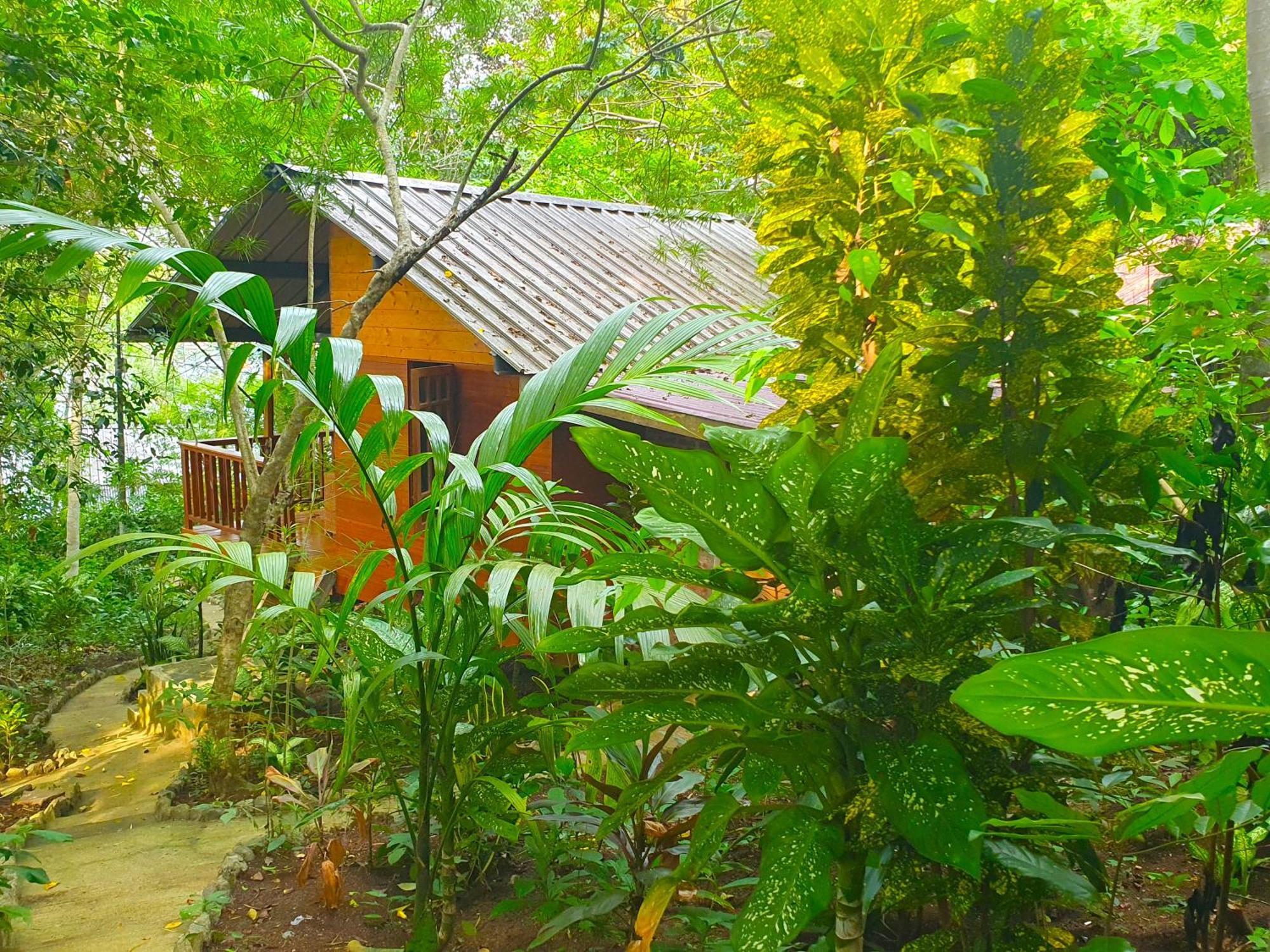 Santi Garden Bungalows Iboih エクステリア 写真