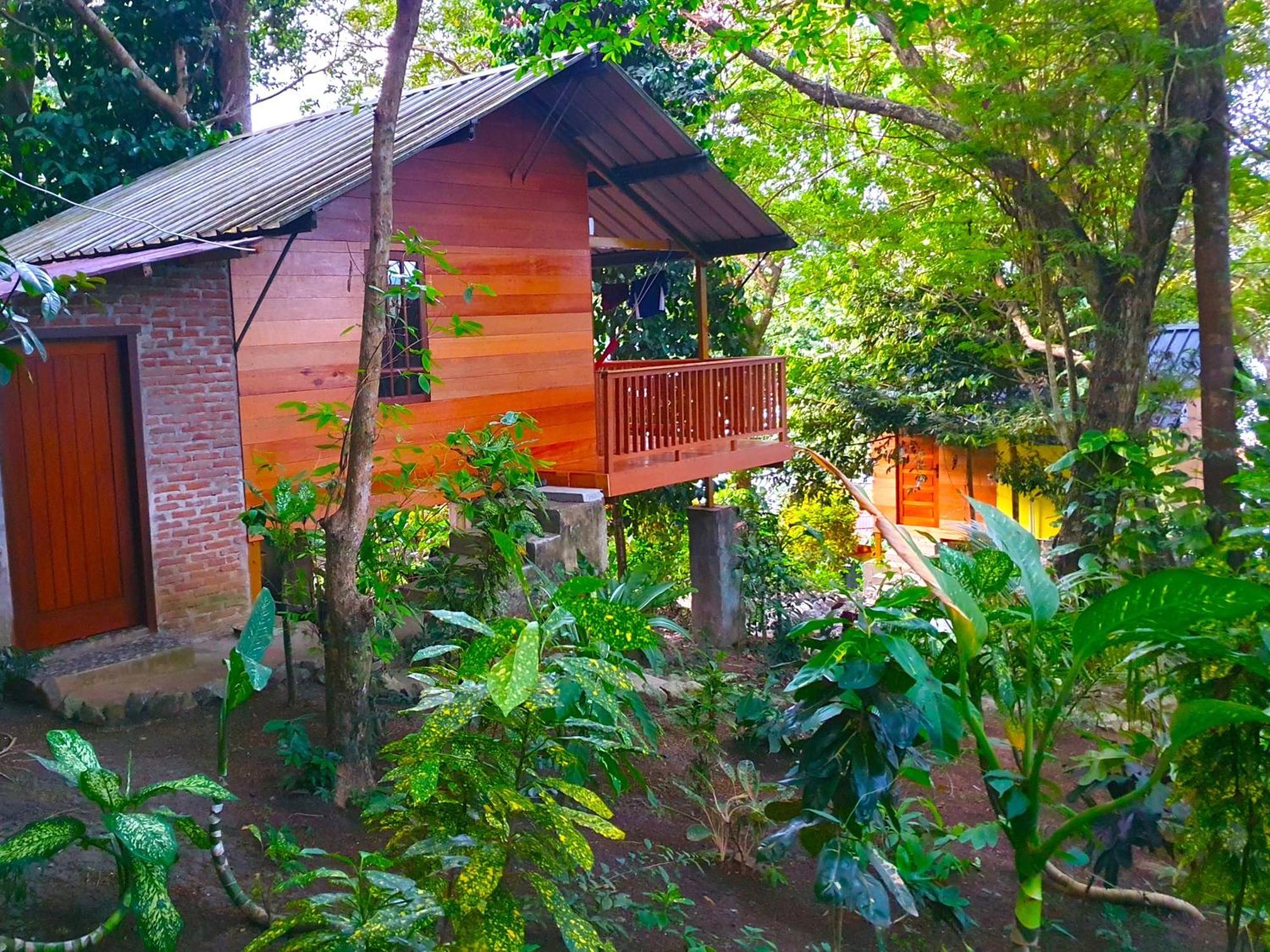 Santi Garden Bungalows Iboih エクステリア 写真