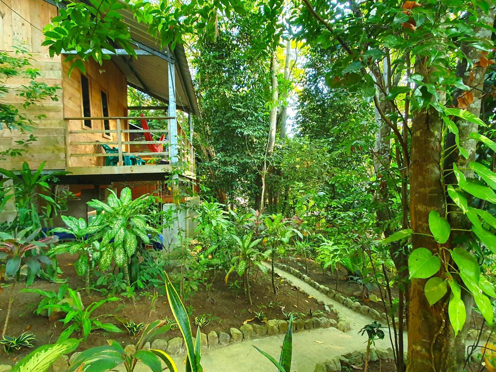 Santi Garden Bungalows Iboih エクステリア 写真
